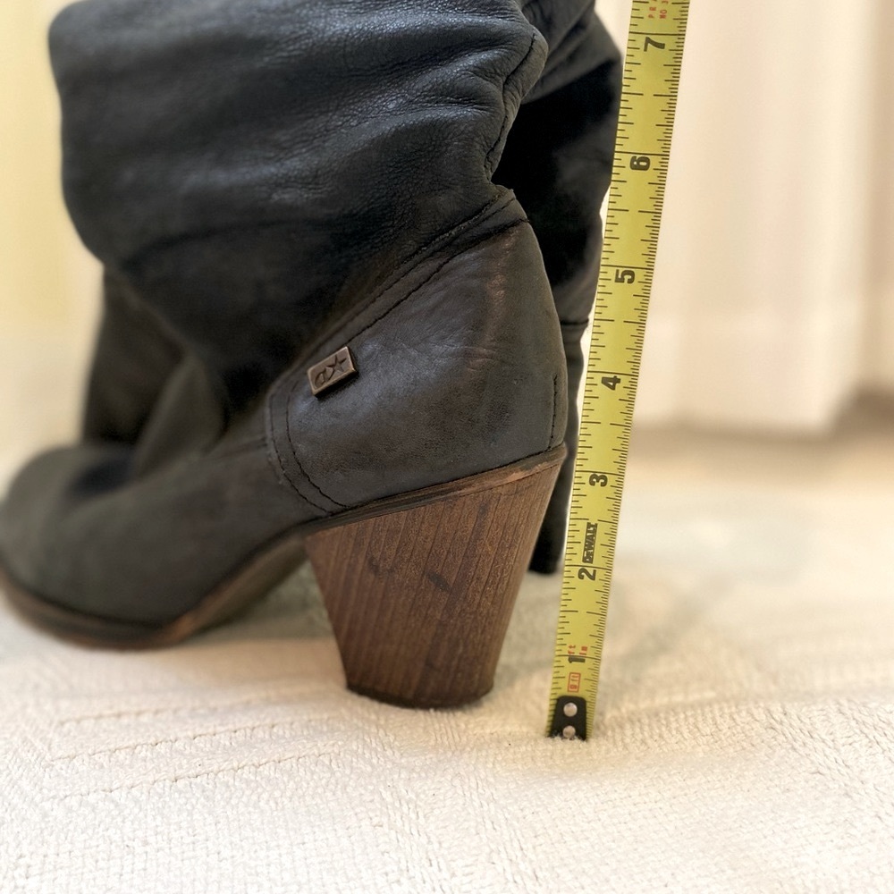 ❣️ Spanish Leather & Wood Heeled Boots | 39 (9) - Picture 4 of 10